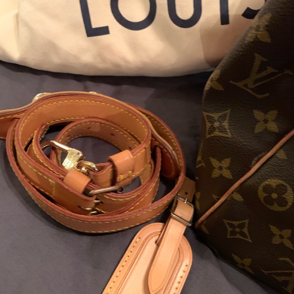 SOLD********Louis Vuitton Keepall  50’ - Picture 2 of 8